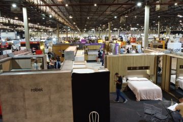 Movelpar Home Show 2025 começa com sucesso em Arapongas, encantando visitantes e impulsionando negócios
