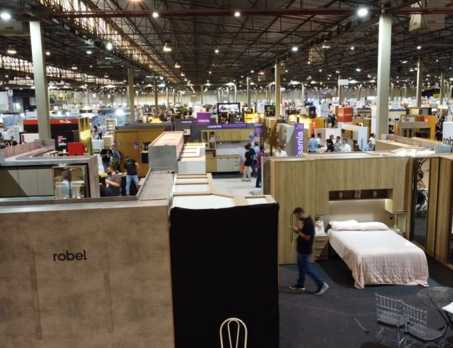 Movelpar Home Show 2025 começa com sucesso em Arapongas, encantando visitantes e impulsionando negócios